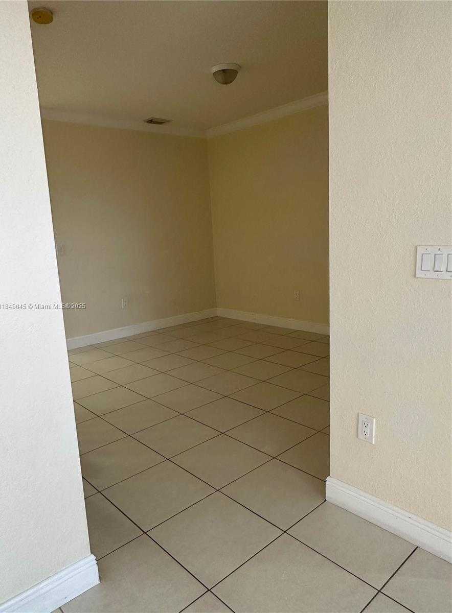 Small Image of 12488 SOUTH WEST 126TH AVE, Miami Number 11