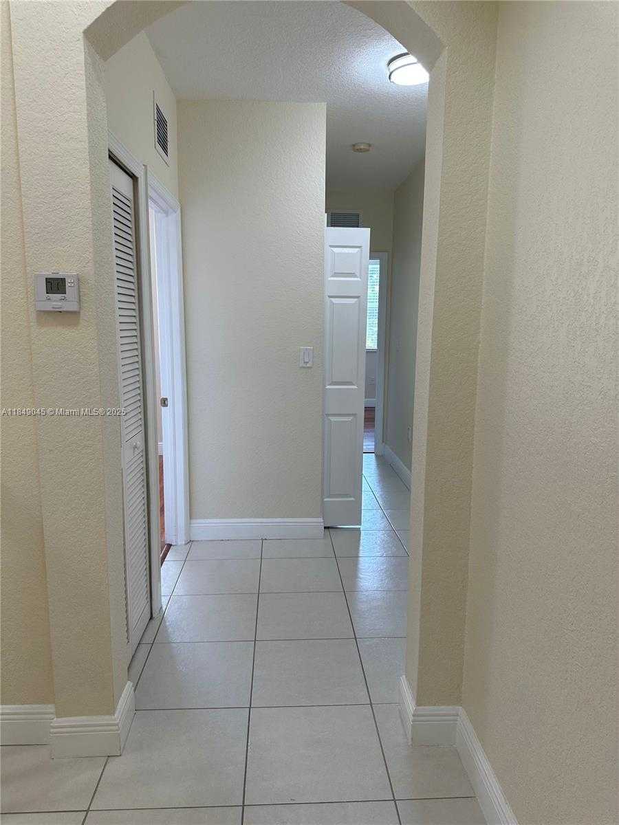 Small Image of 12488 SOUTH WEST 126TH AVE, Miami Number 21