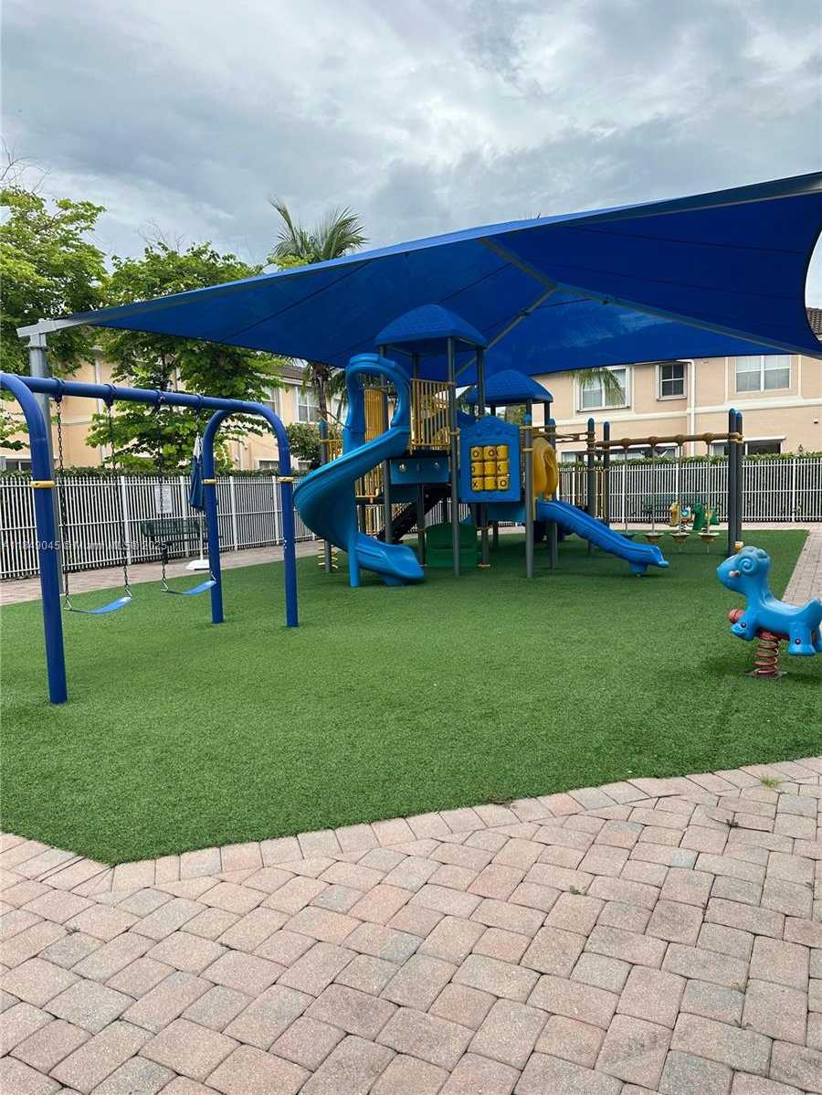 Small Image of 12488 SOUTH WEST 126TH AVE, Miami Number 26