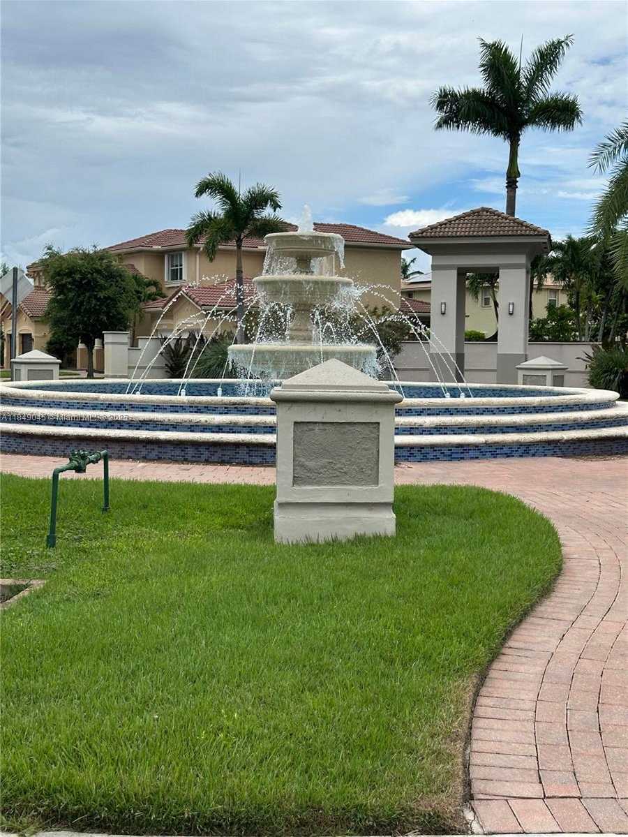 Small Image of 12488 SOUTH WEST 126TH AVE, Miami Number 28