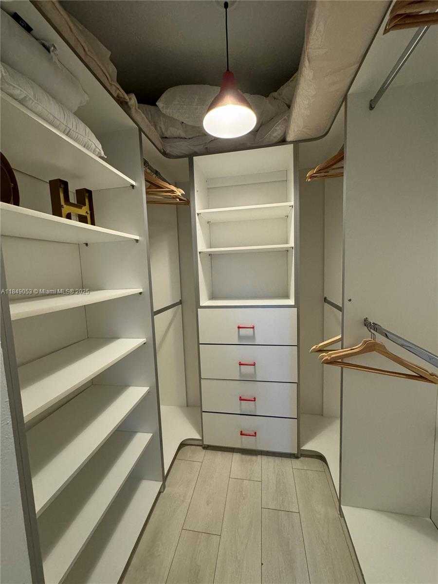 Small Image of 3001 NORTH EAST 185TH ST #123, Aventura Number 20