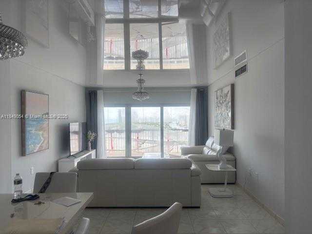 Small Image of 1985 SOUTH OCEAN DR #PHG, Hallandale Beach Number 3