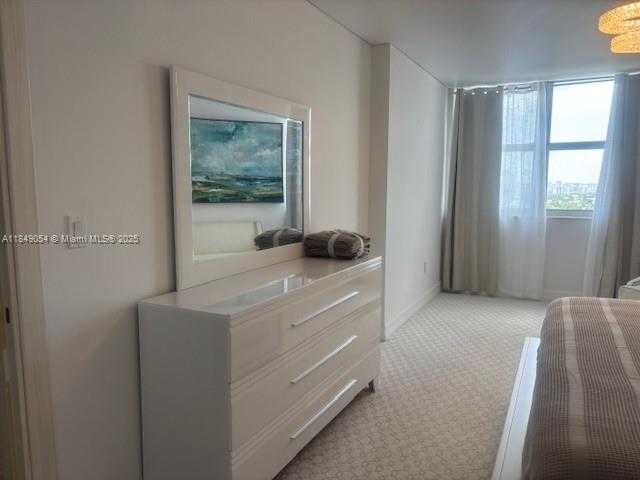 Small Image of 1985 SOUTH OCEAN DR #PHG, Hallandale Beach Number 5