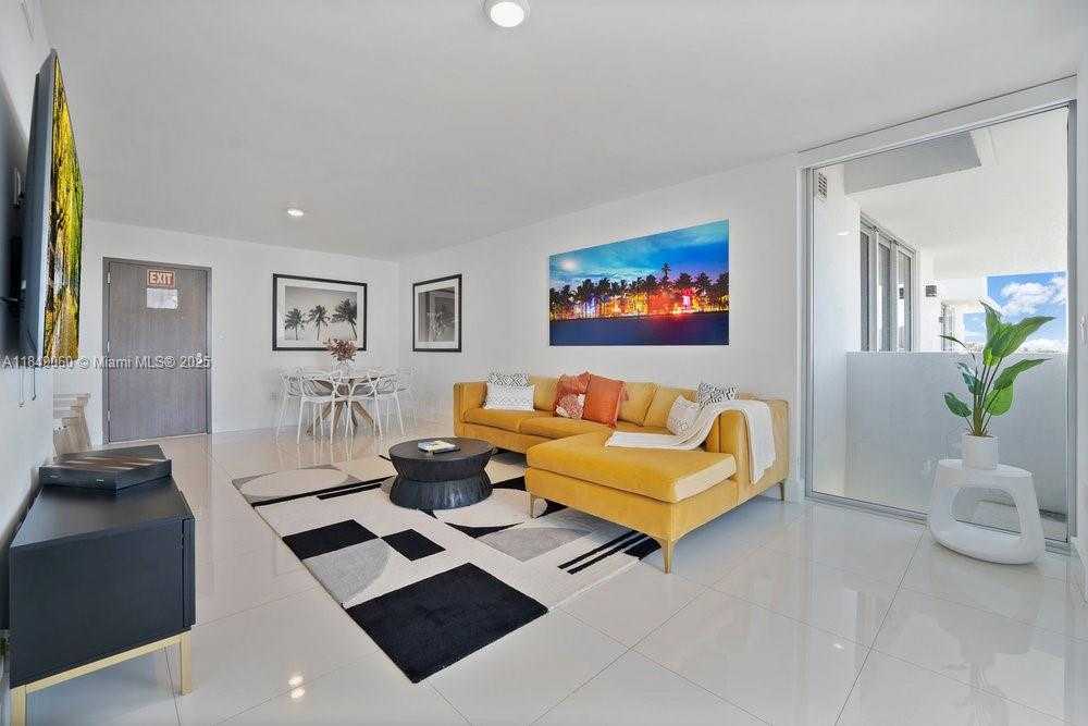 Small Image of 9261 EAST BAY HARBOR DR #507, Bay Harbor Islands Number 16