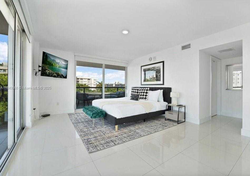 Small Image of 9261 EAST BAY HARBOR DR #507, Bay Harbor Islands Number 18
