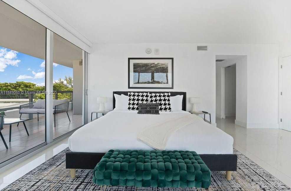 Small Image of 9261 EAST BAY HARBOR DR #507, Bay Harbor Islands Number 20