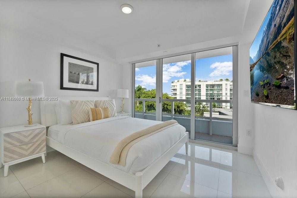 Small Image of 9261 EAST BAY HARBOR DR #507, Bay Harbor Islands Number 24