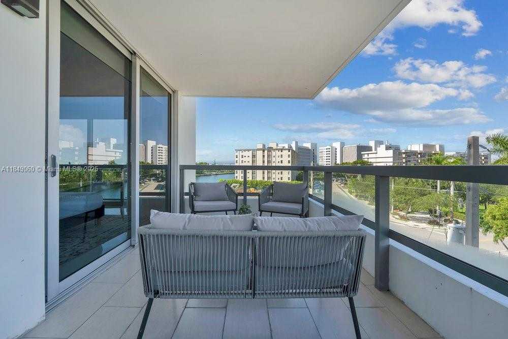 Small Image of 9261 EAST BAY HARBOR DR #507, Bay Harbor Islands Number 4