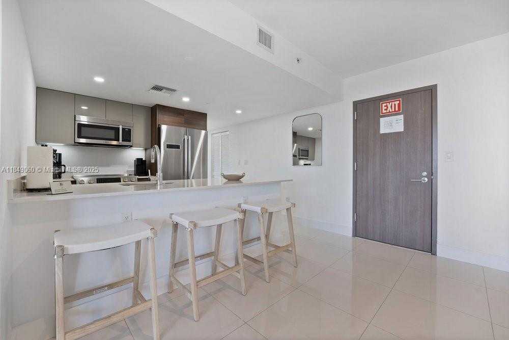 Small Image of 9261 EAST BAY HARBOR DR #507, Bay Harbor Islands Number 7