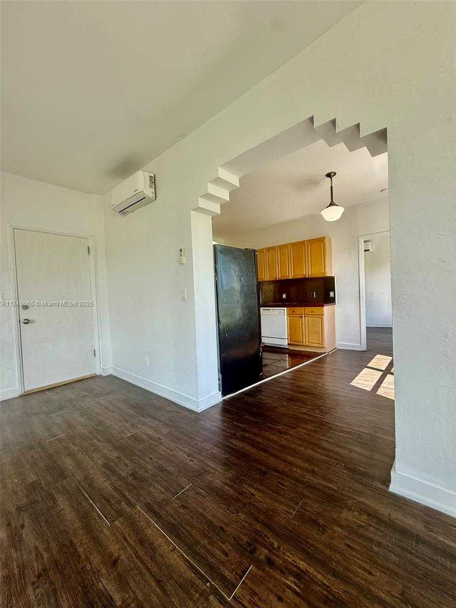 Small Image of 4035 NORTH MERIDIAN AVE #301, Miami Beach Number 11