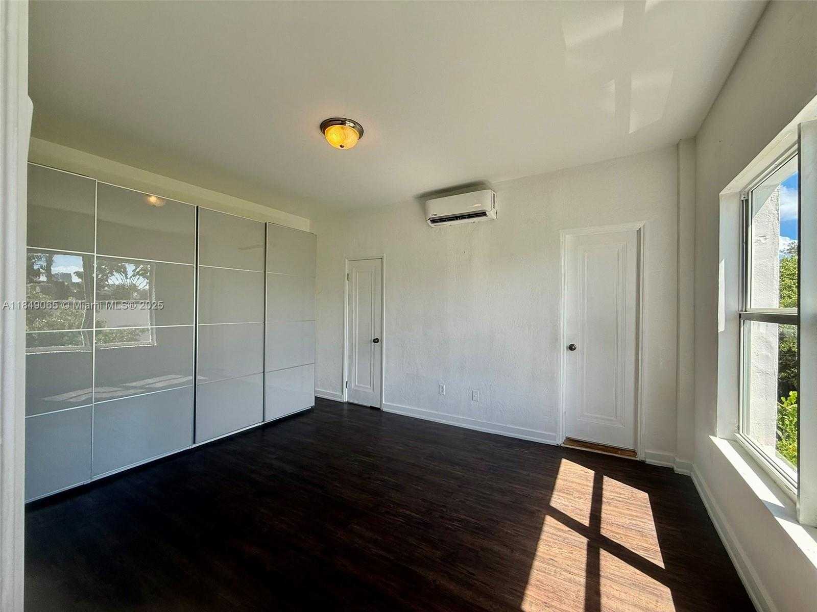 Small Image of 4035 NORTH MERIDIAN AVE #301, Miami Beach Number 16