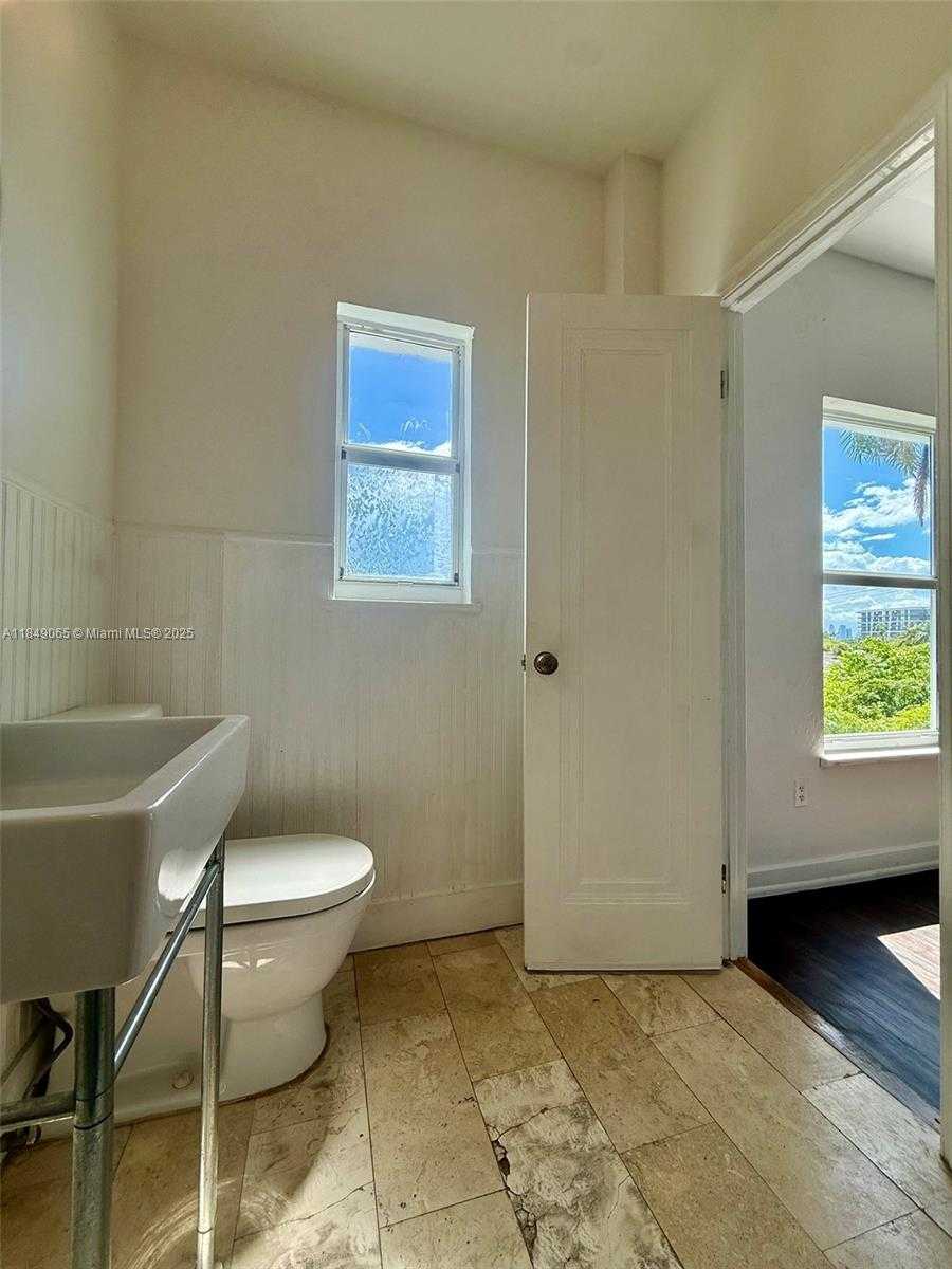 Small Image of 4035 NORTH MERIDIAN AVE #301, Miami Beach Number 22