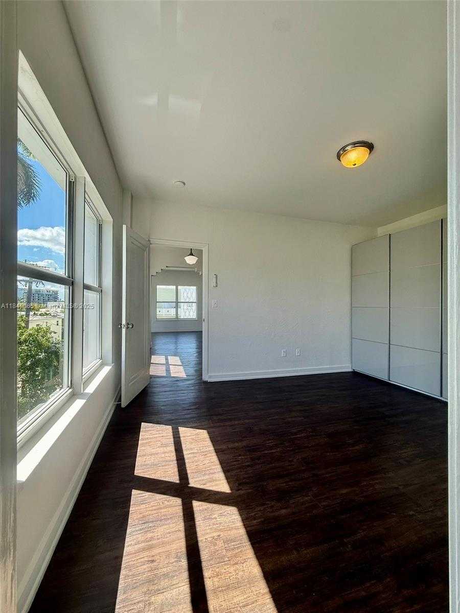 Small Image of 4035 NORTH MERIDIAN AVE #301, Miami Beach Number 23