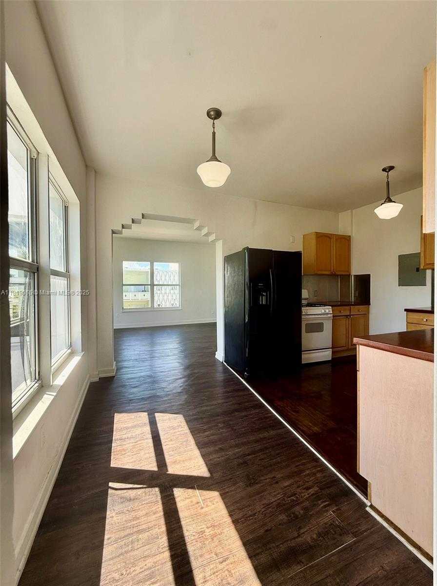 Small Image of 4035 NORTH MERIDIAN AVE #301, Miami Beach Number 24