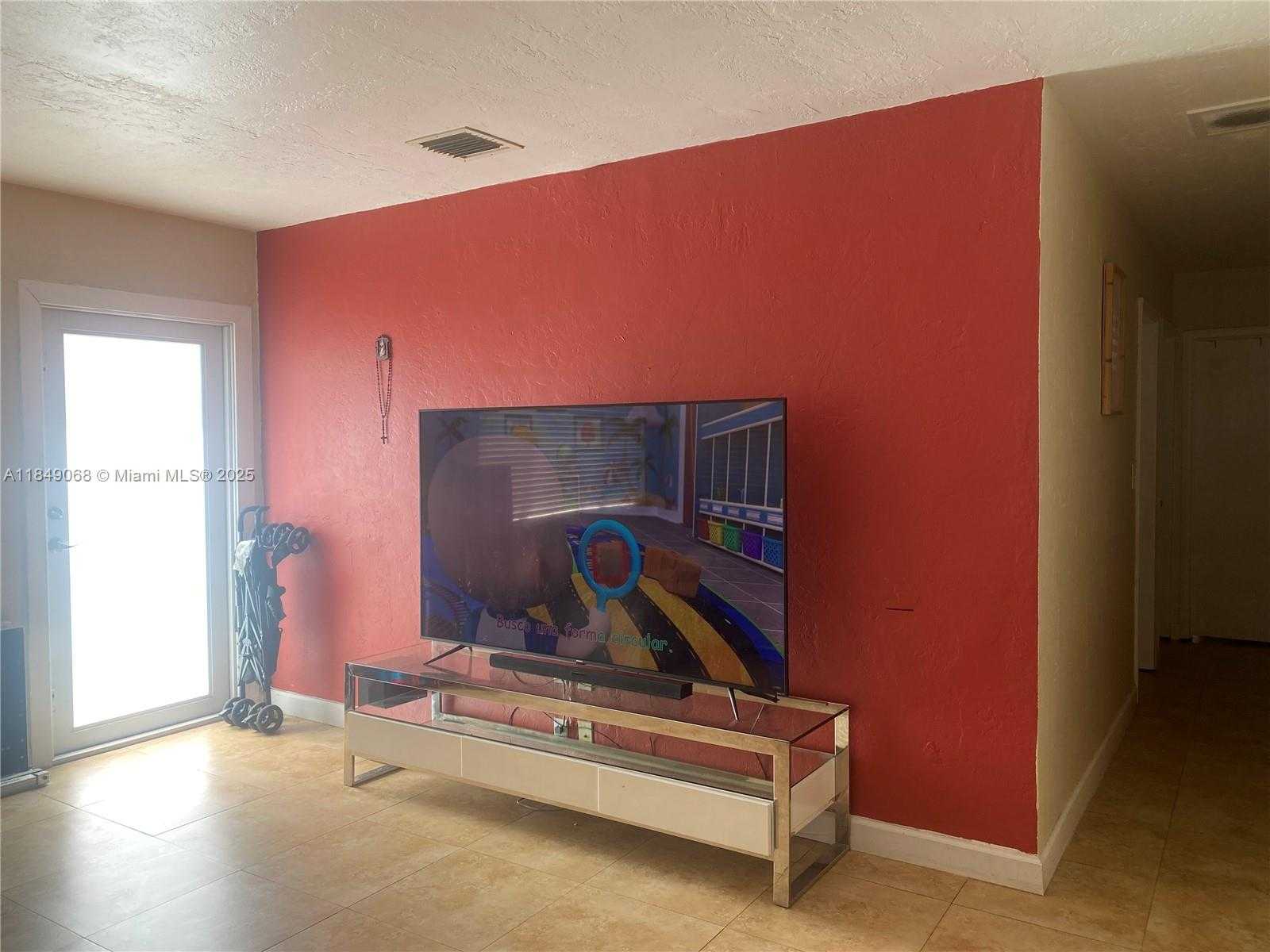 Small Image of 10440 NORTH WEST 28TH CT #FRONT UNIT, Miami Number 3