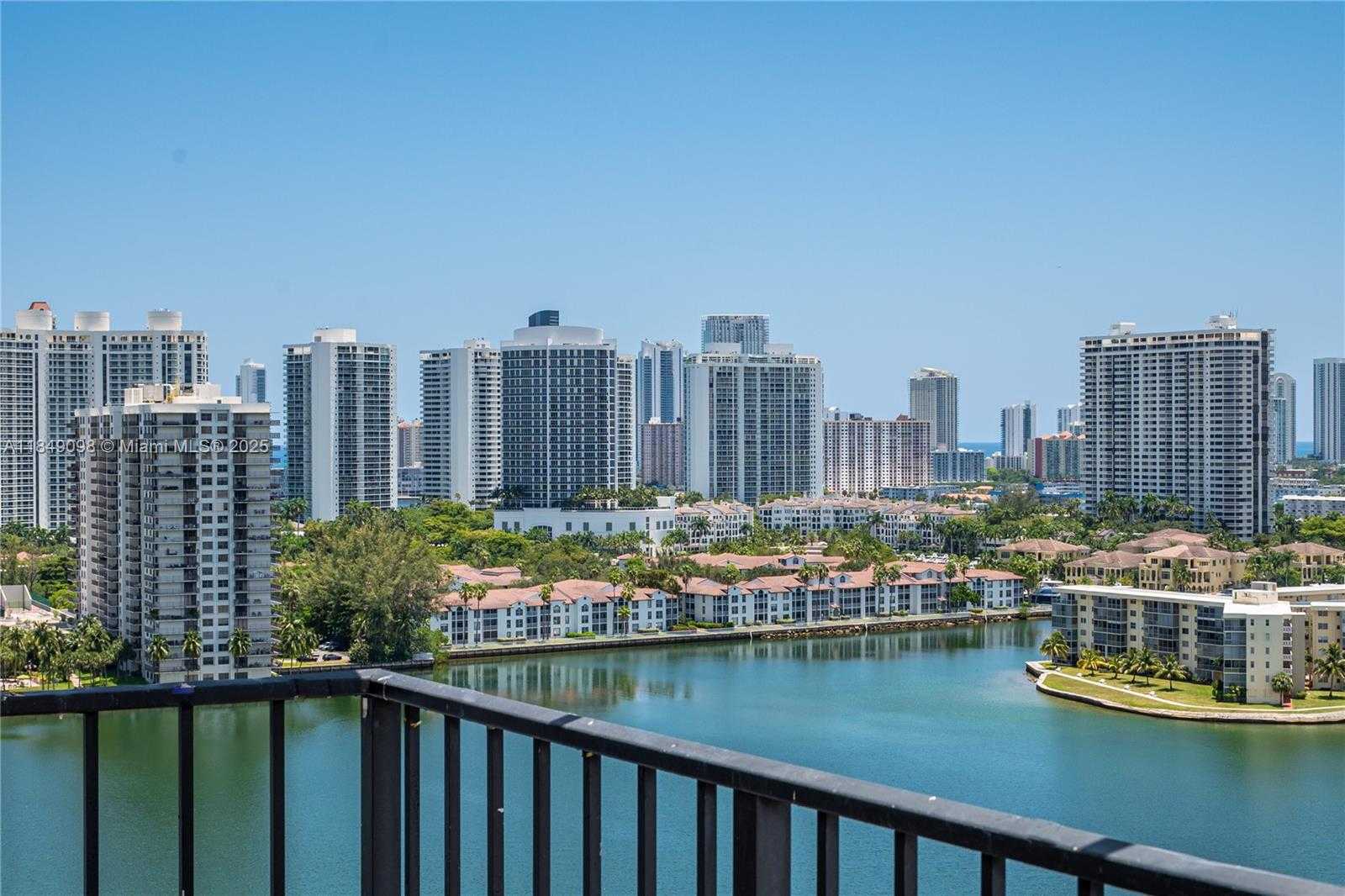 Small Image of 2780 NORTH EAST 183RD ST #2014, Aventura Number 14