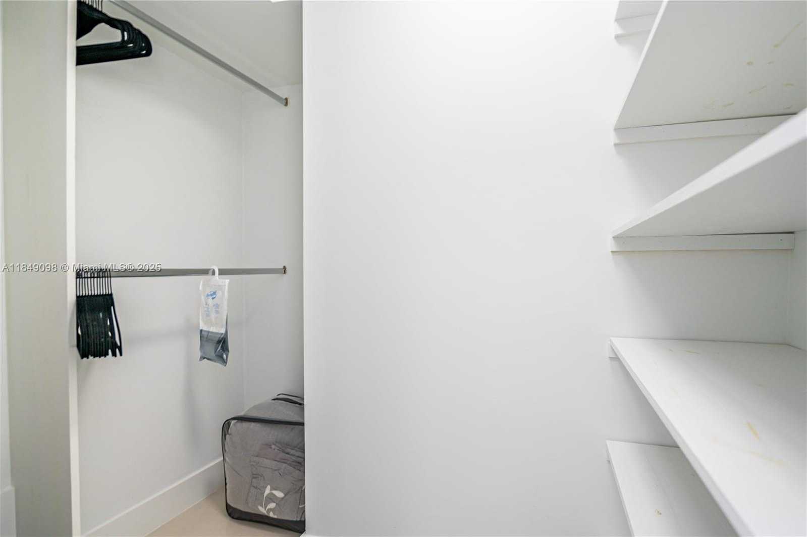 Small Image of 2780 NORTH EAST 183RD ST #2014, Aventura Number 21