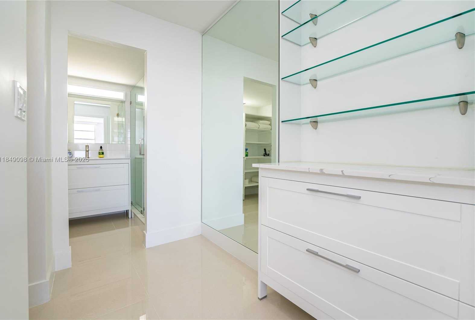 Small Image of 2780 NORTH EAST 183RD ST #2014, Aventura Number 22