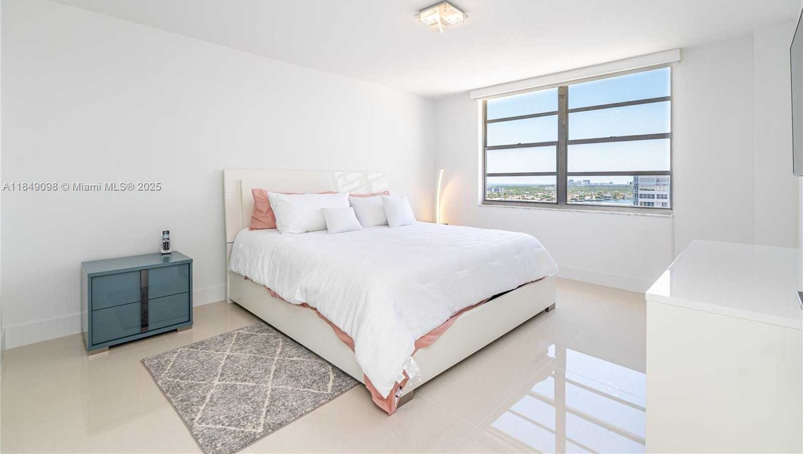 Small Image of 2780 NORTH EAST 183RD ST #2014, Aventura Number 25