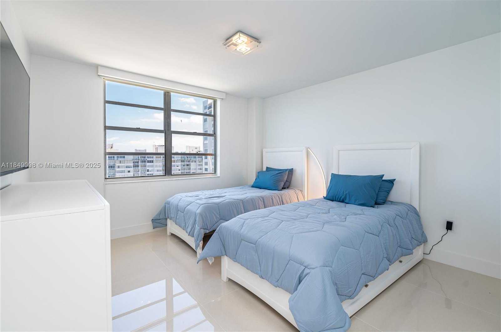 Small Image of 2780 NORTH EAST 183RD ST #2014, Aventura Number 29