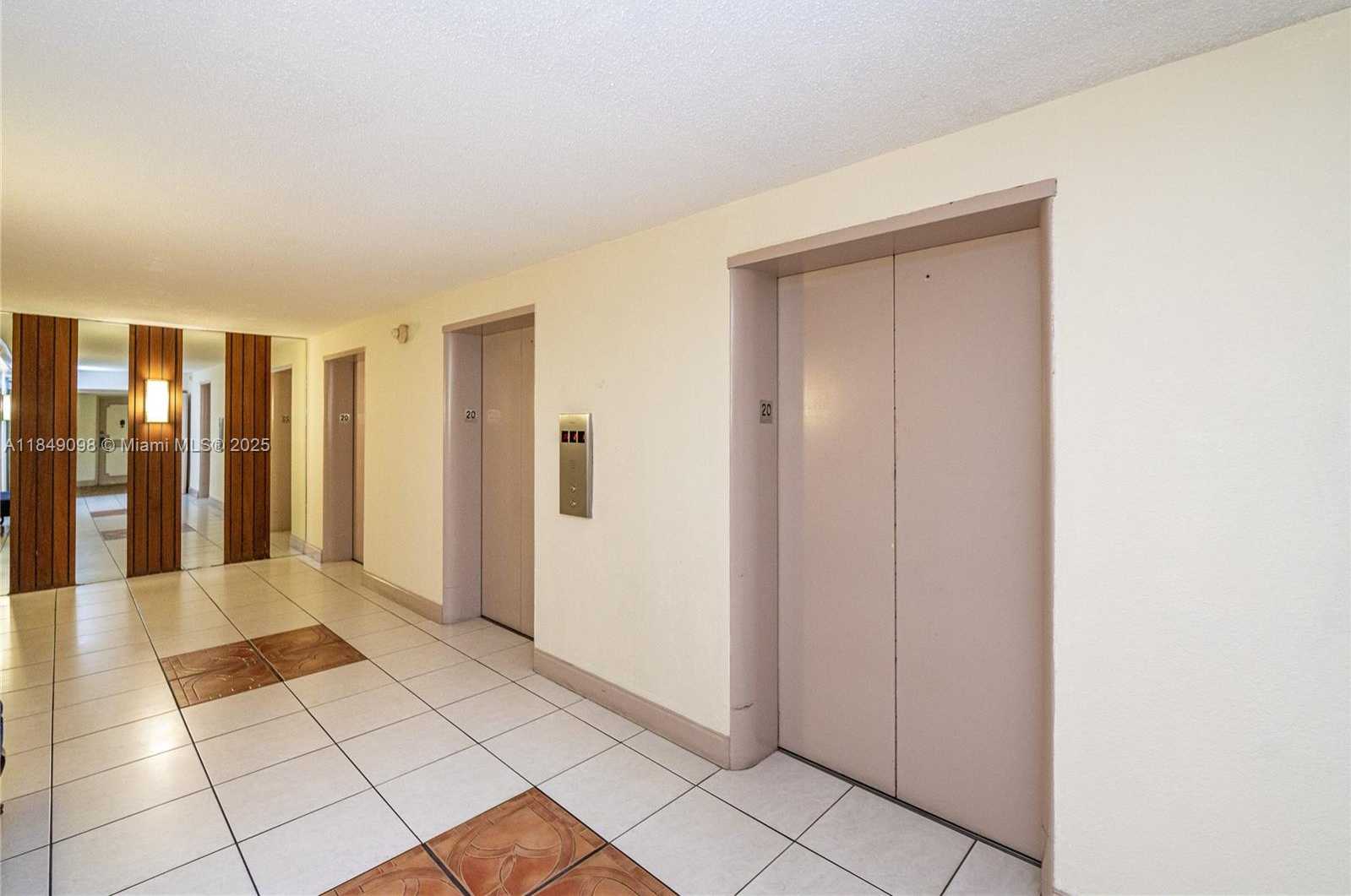 Small Image of 2780 NORTH EAST 183RD ST #2014, Aventura Number 32