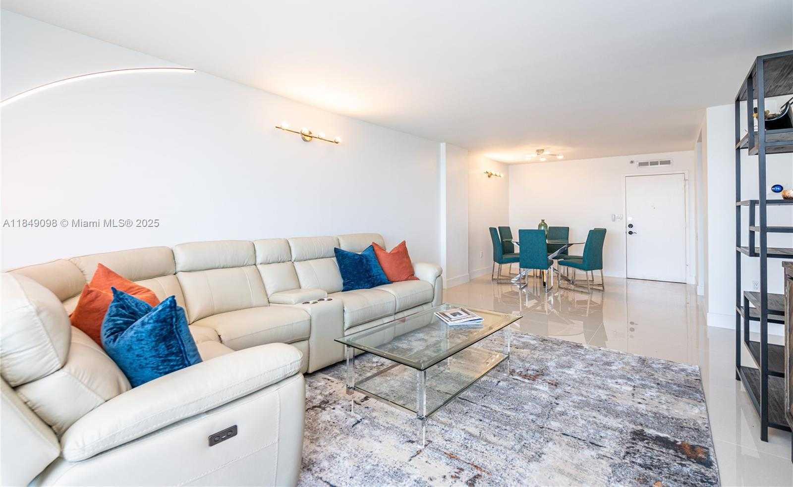 Small Image of 2780 NORTH EAST 183RD ST #2014, Aventura Number 4