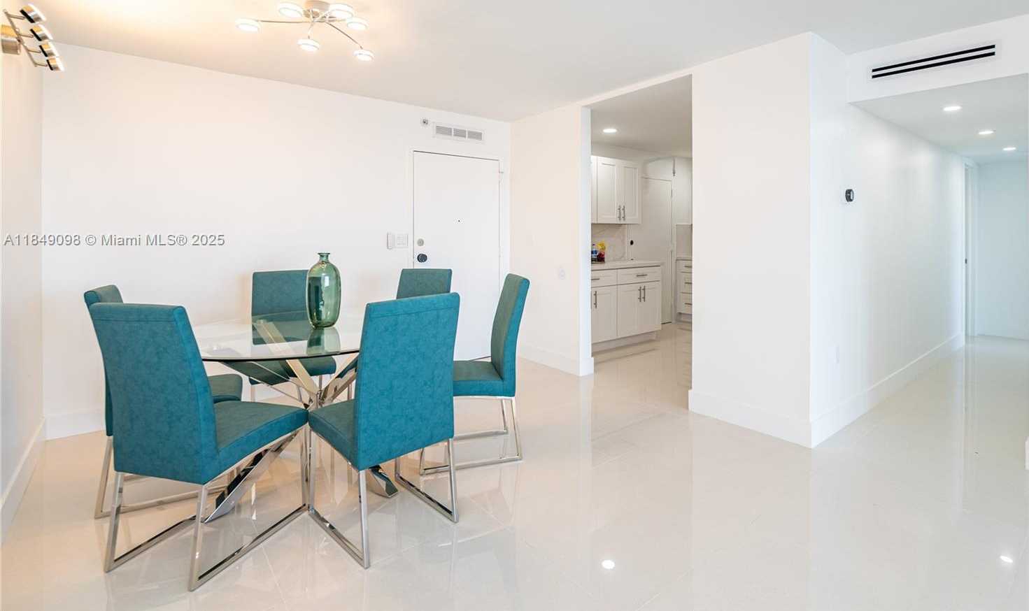 Small Image of 2780 NORTH EAST 183RD ST #2014, Aventura Number 5