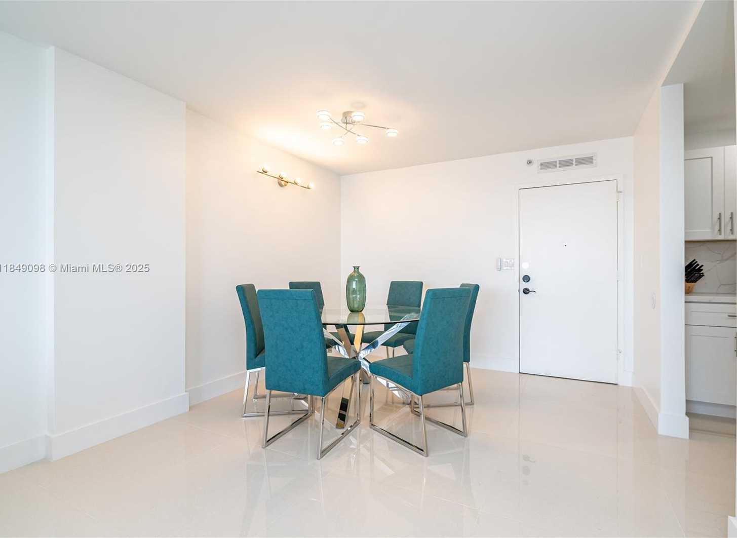 Small Image of 2780 NORTH EAST 183RD ST #2014, Aventura Number 6