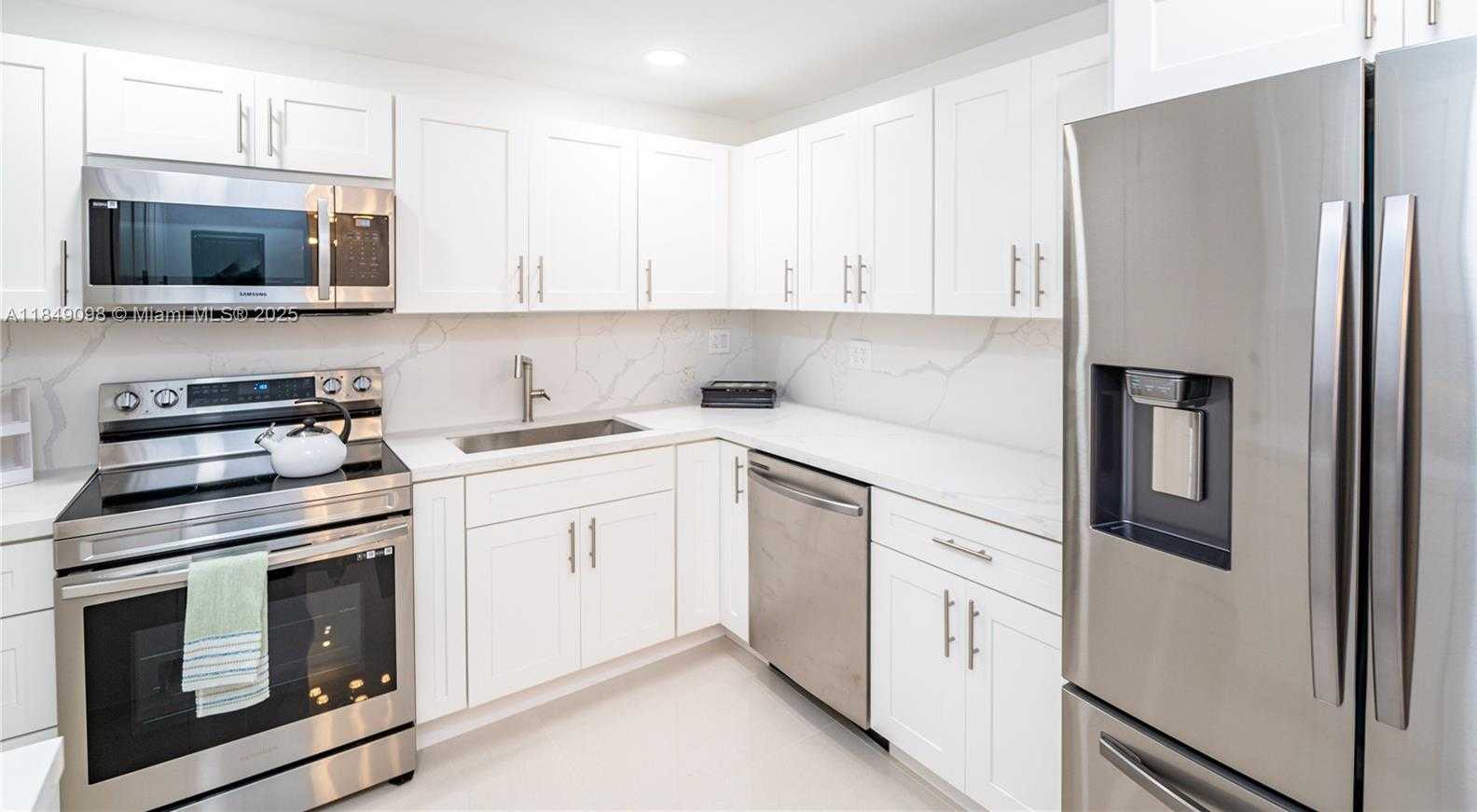 Small Image of 2780 NORTH EAST 183RD ST #2014, Aventura Number 7