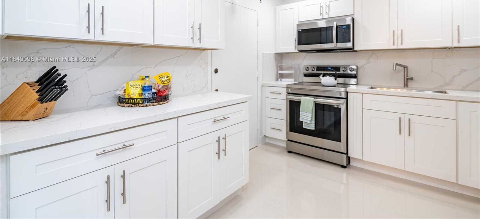 Small Image of 2780 NORTH EAST 183RD ST #2014, Aventura Number 8