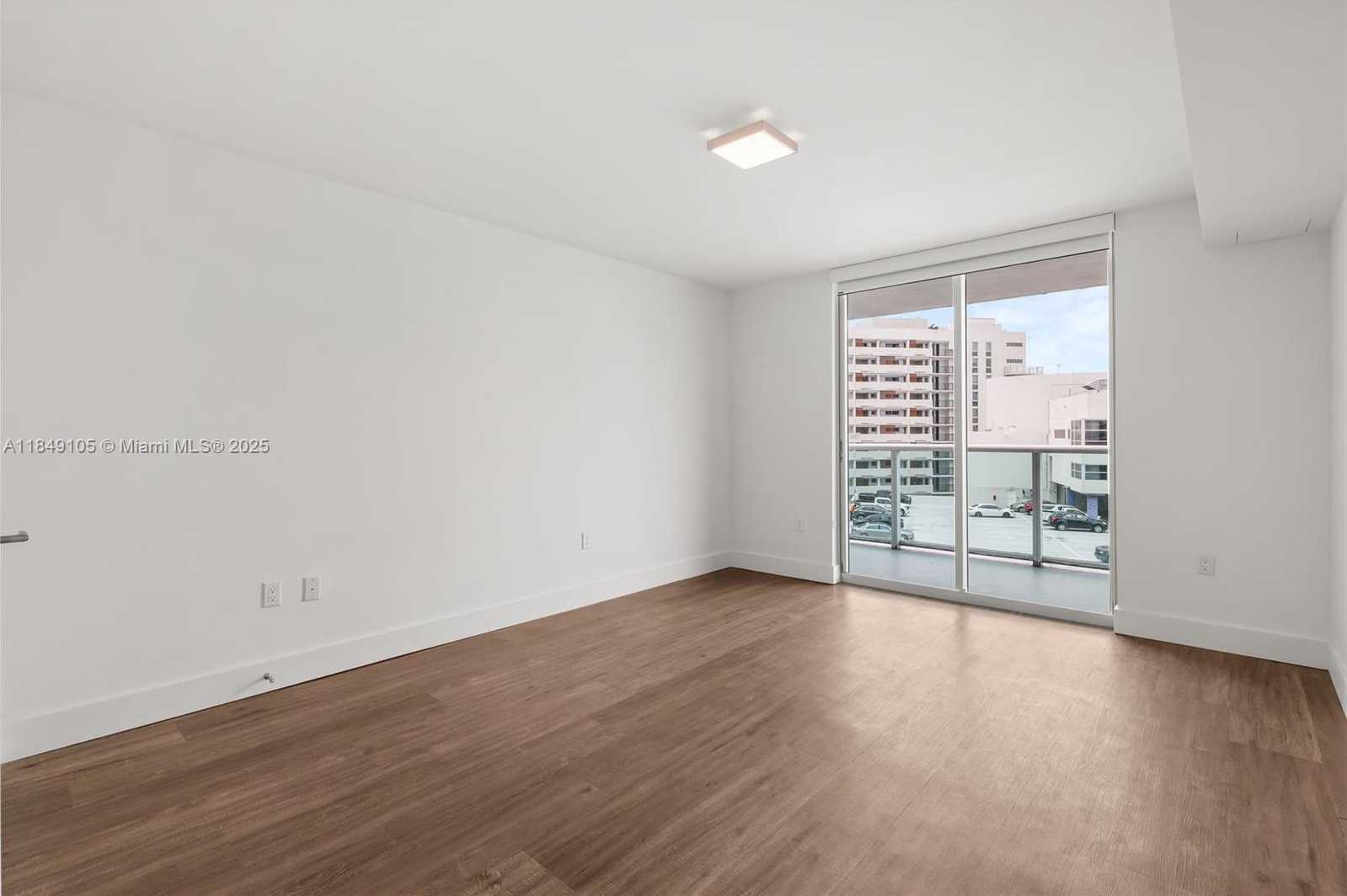 Small Image of 1500 BAY RD #M-1225, Miami Beach Number 14