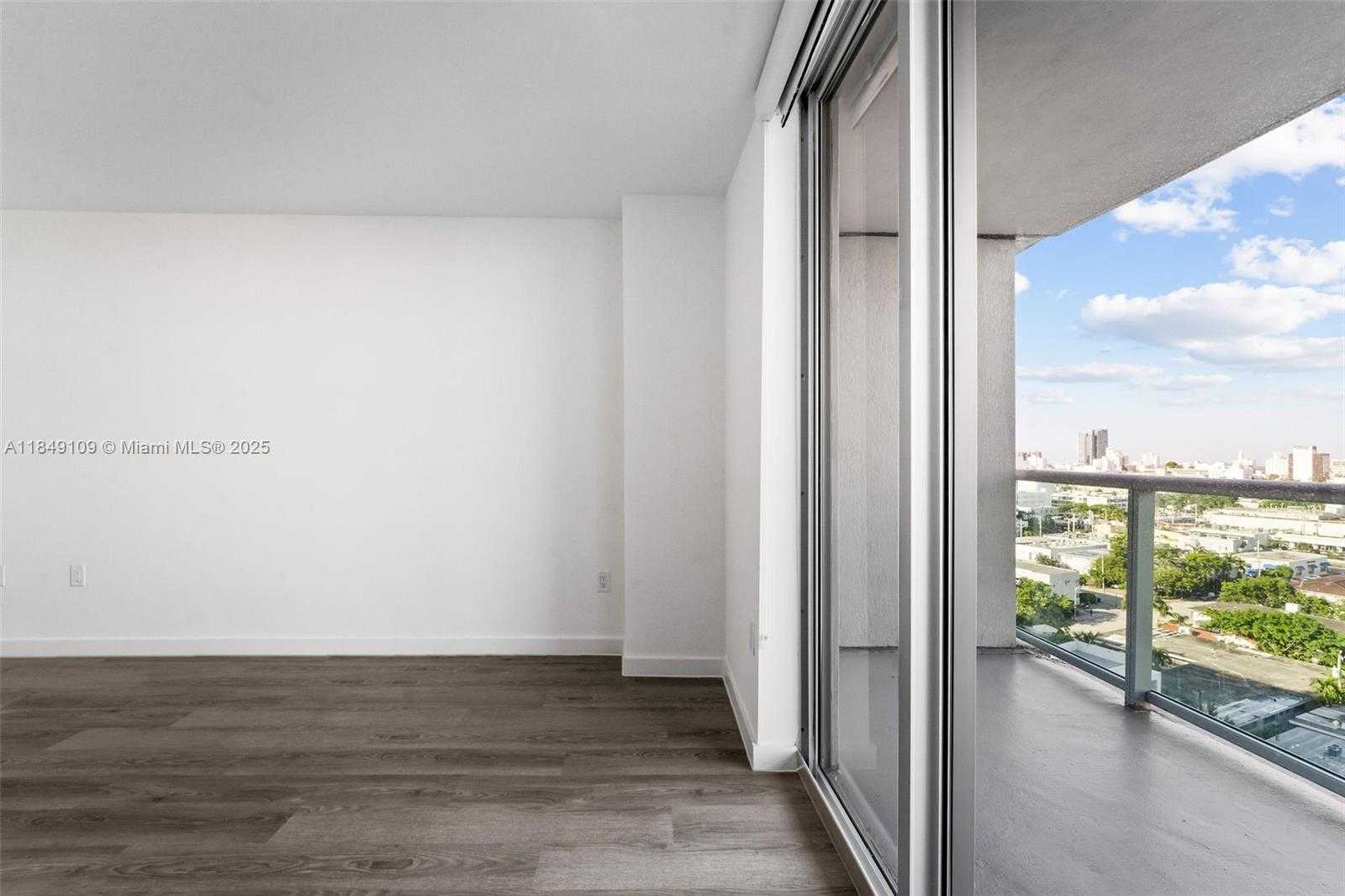 Small Image of 1500 BAY RD #M-0612, Miami Beach Number 23