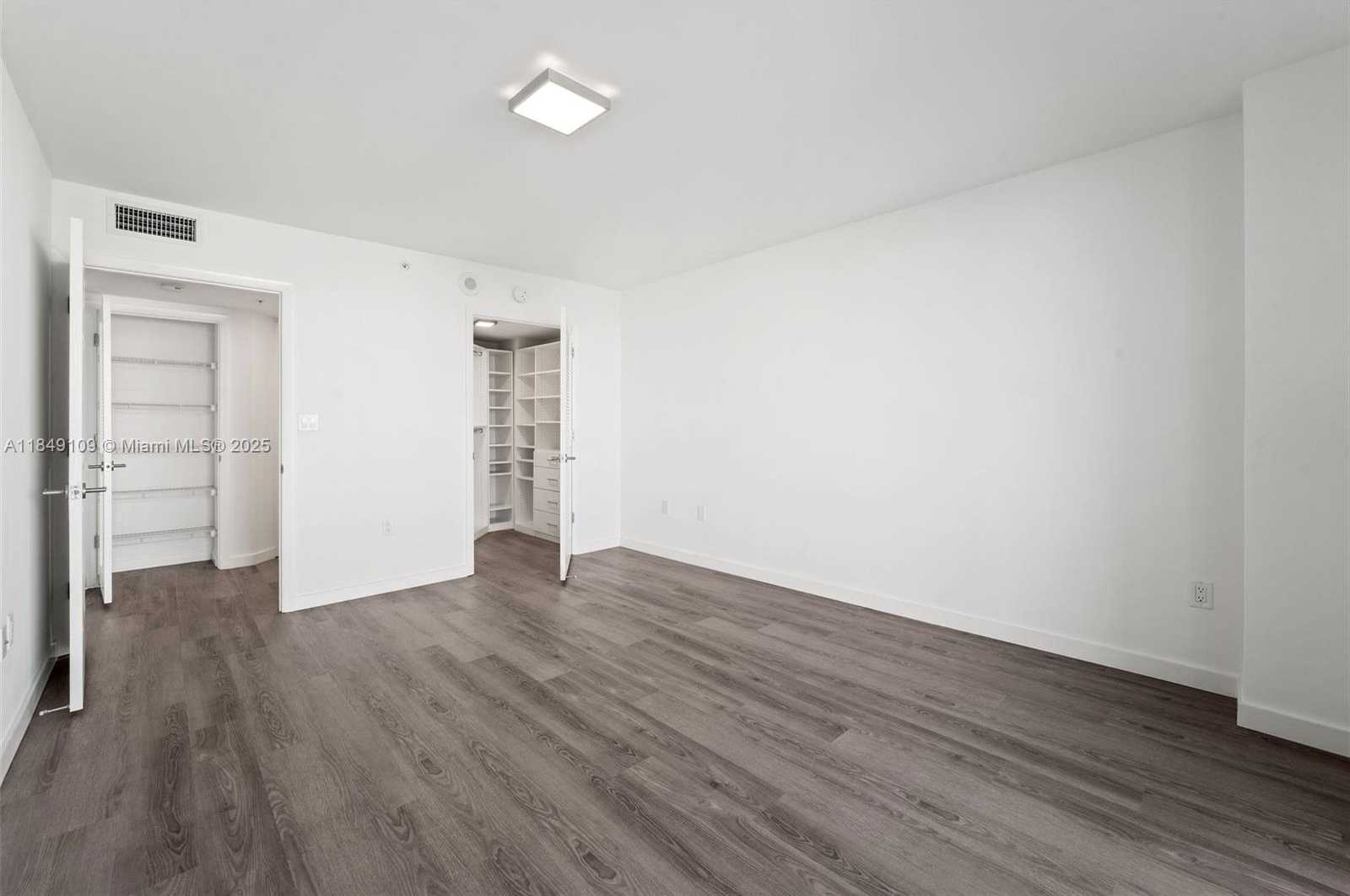 Small Image of 1500 BAY RD #M-0612, Miami Beach Number 26