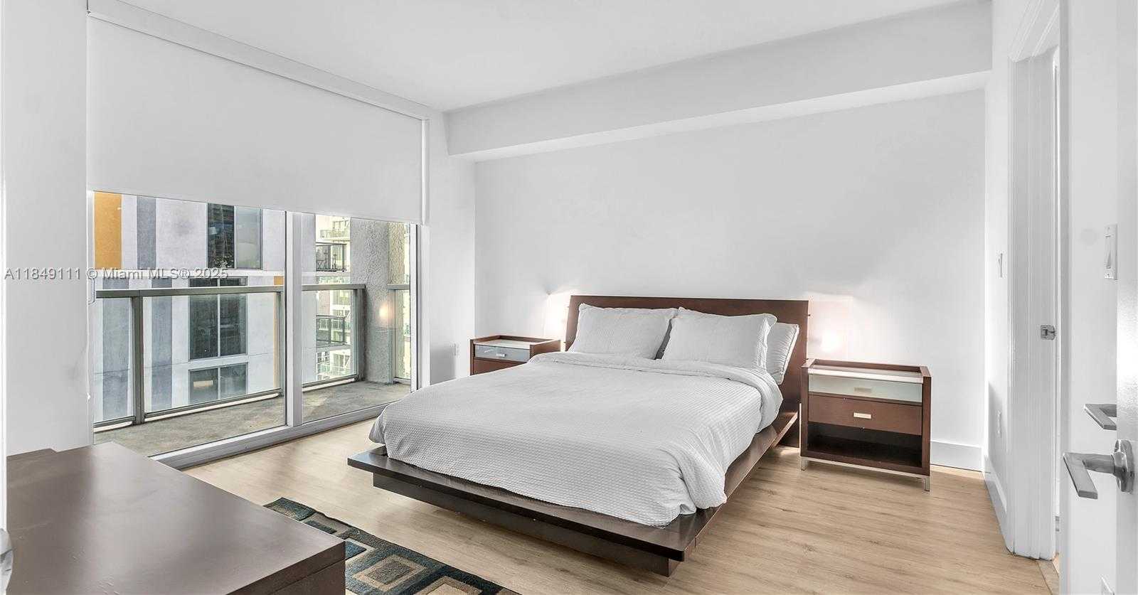Small Image of 55 SOUTH EAST 6TH ST #2200, Miami Number 25
