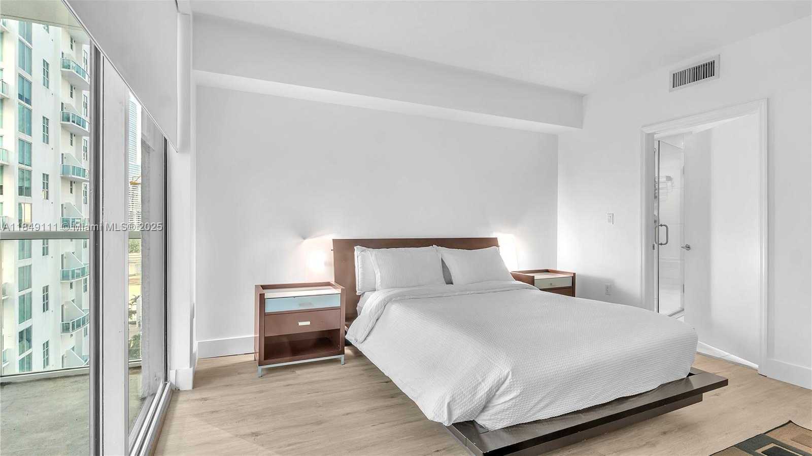 Small Image of 55 SOUTH EAST 6TH ST #2200, Miami Number 26