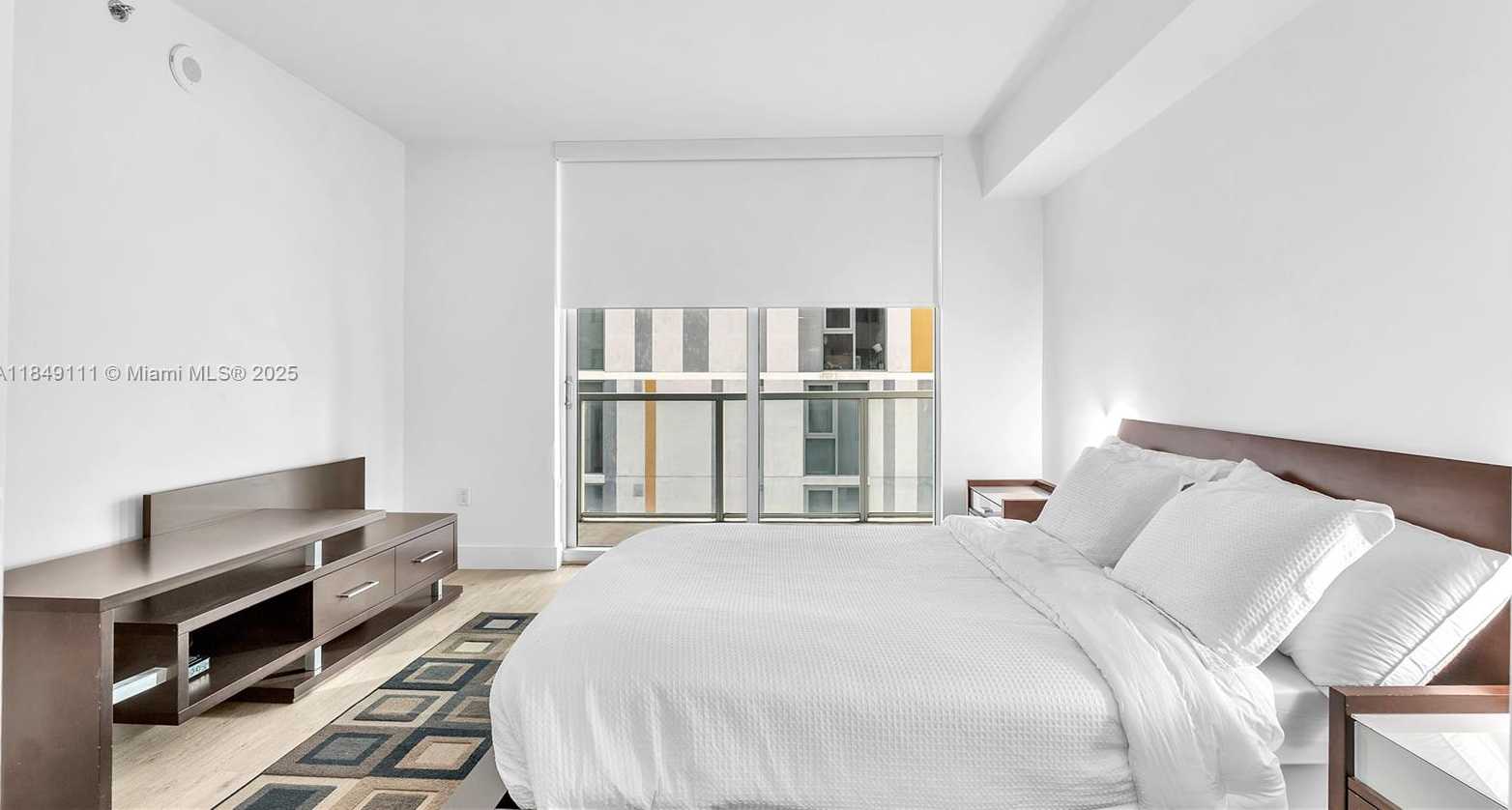 Small Image of 55 SOUTH EAST 6TH ST #2200, Miami Number 27
