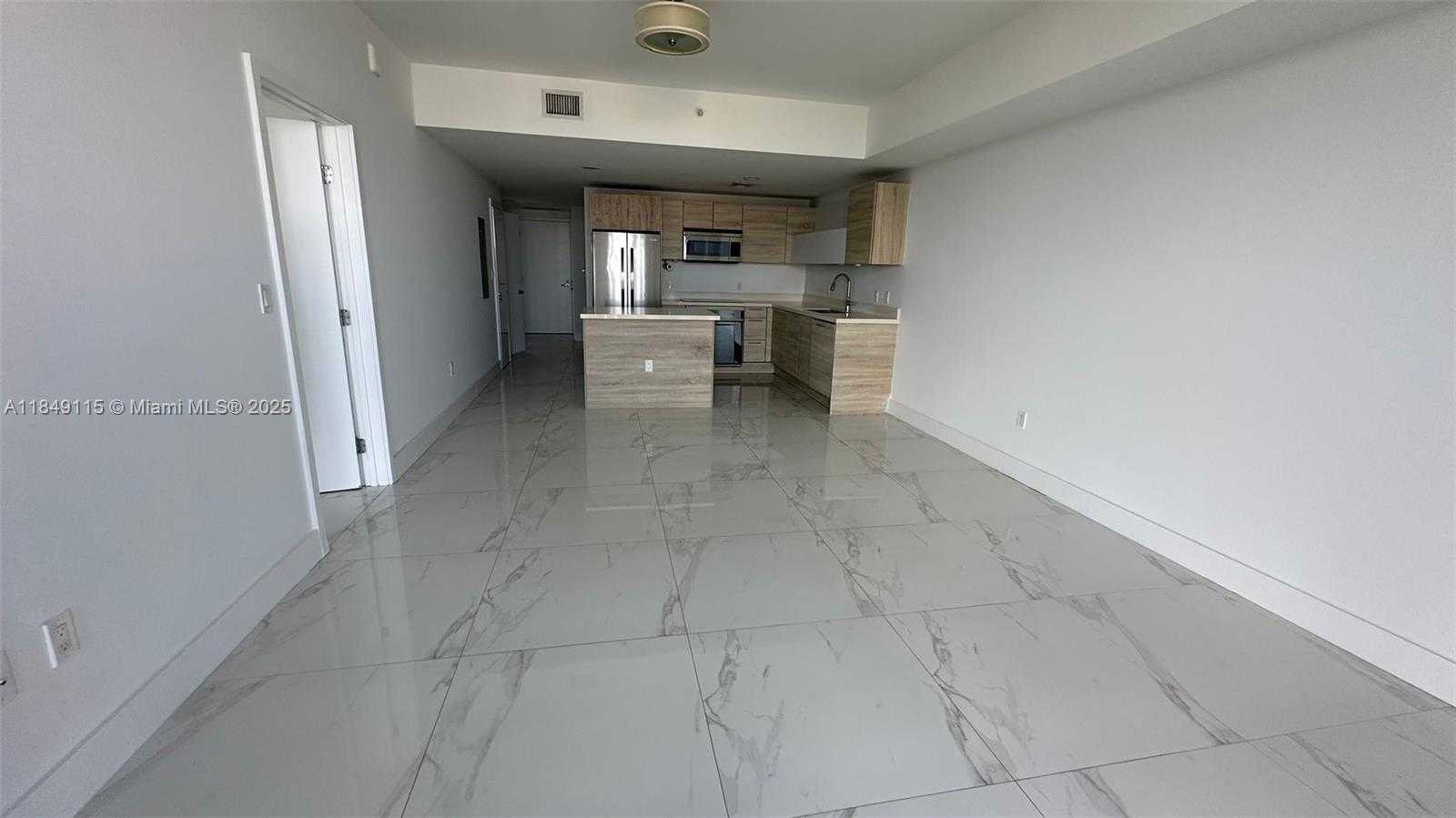 Small Image of 16385 BISCAYNE BLVD #2418, North Miami Beach Number 12