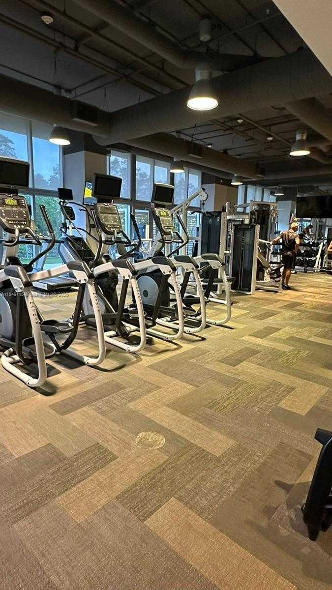 Small Image of 16385 BISCAYNE BLVD #2418, North Miami Beach Number 21
