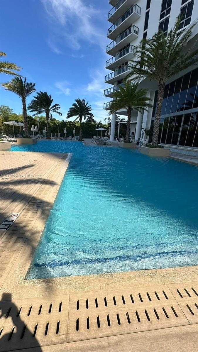 Small Image of 16385 BISCAYNE BLVD #2418, North Miami Beach Number 25