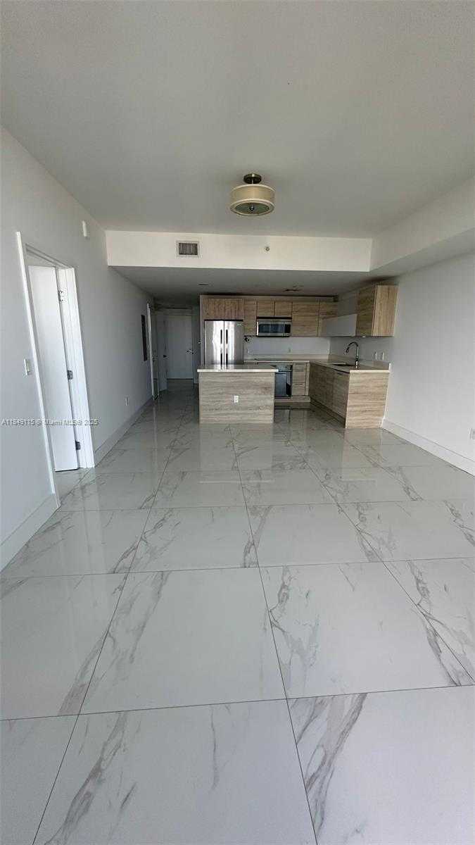 Small Image of 16385 BISCAYNE BLVD #2418, North Miami Beach Number 9