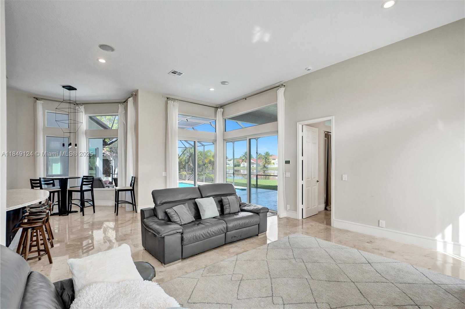 Small Image of 394 MALLARD LN, Weston Number 19