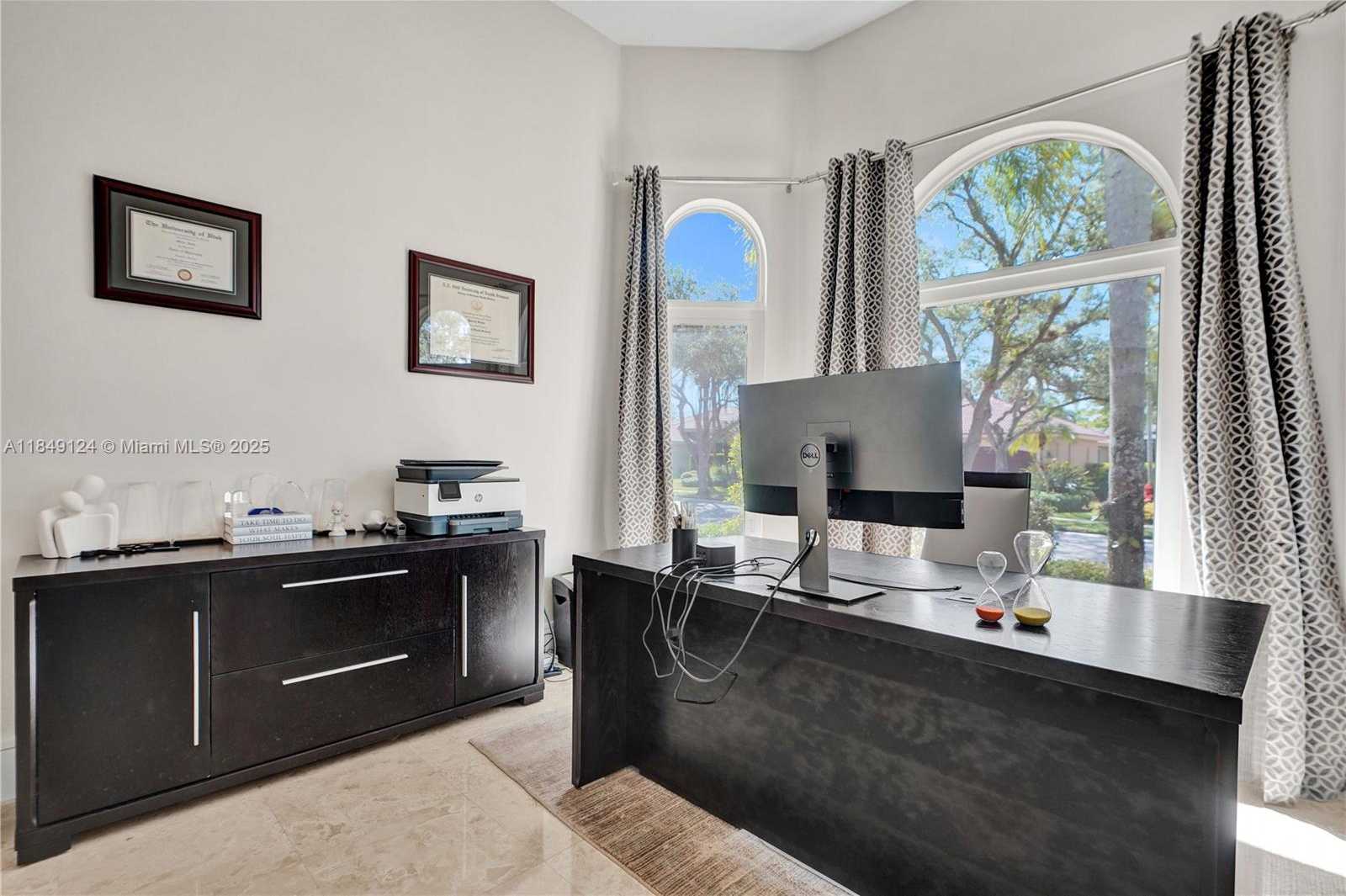 Small Image of 394 MALLARD LN, Weston Number 22