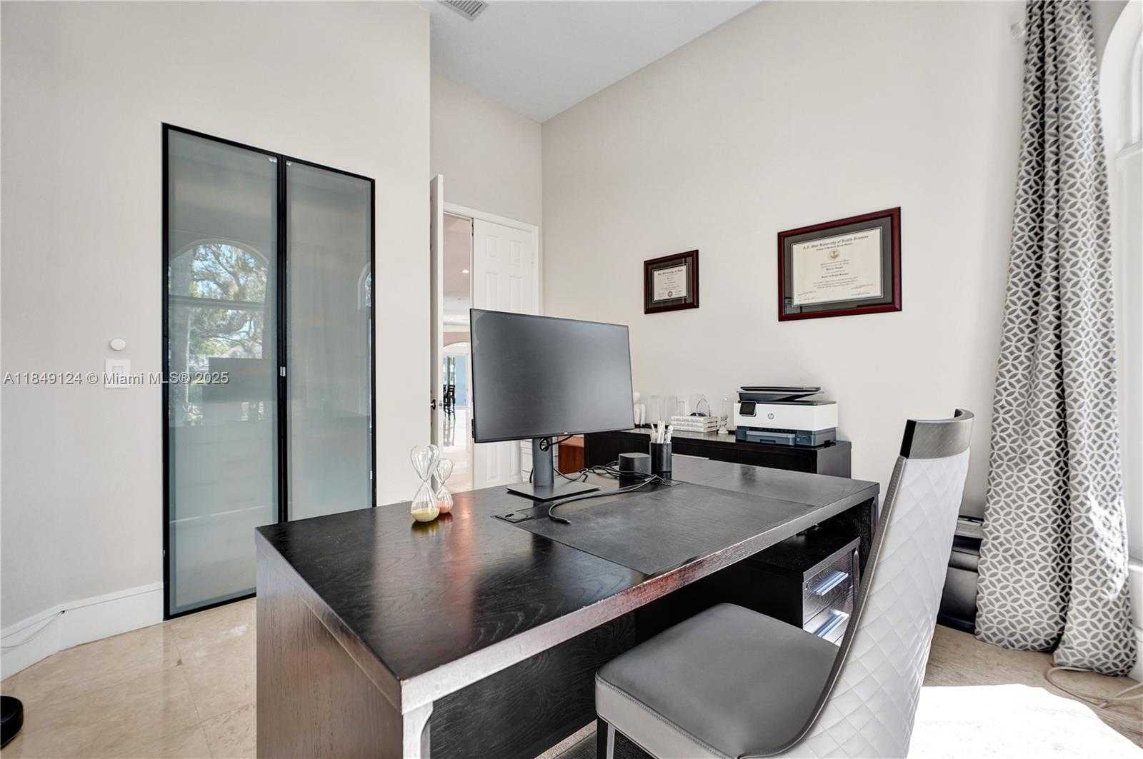 Small Image of 394 MALLARD LN, Weston Number 23