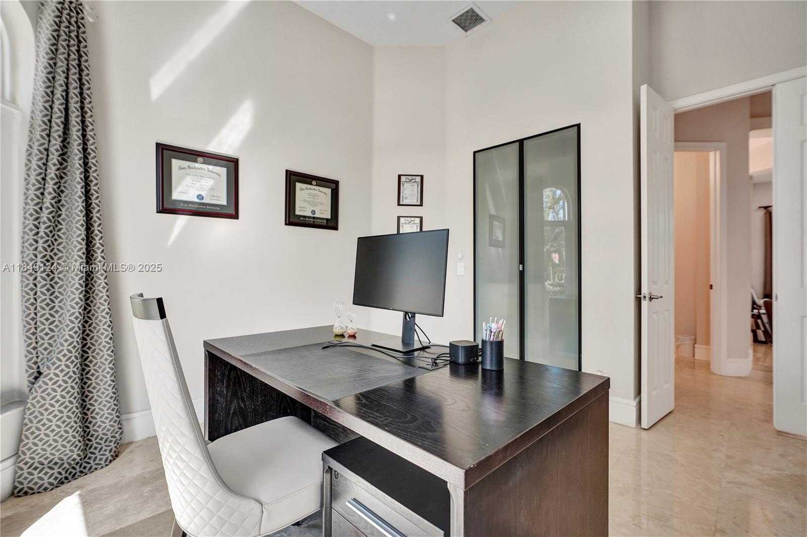 Small Image of 394 MALLARD LN, Weston Number 24