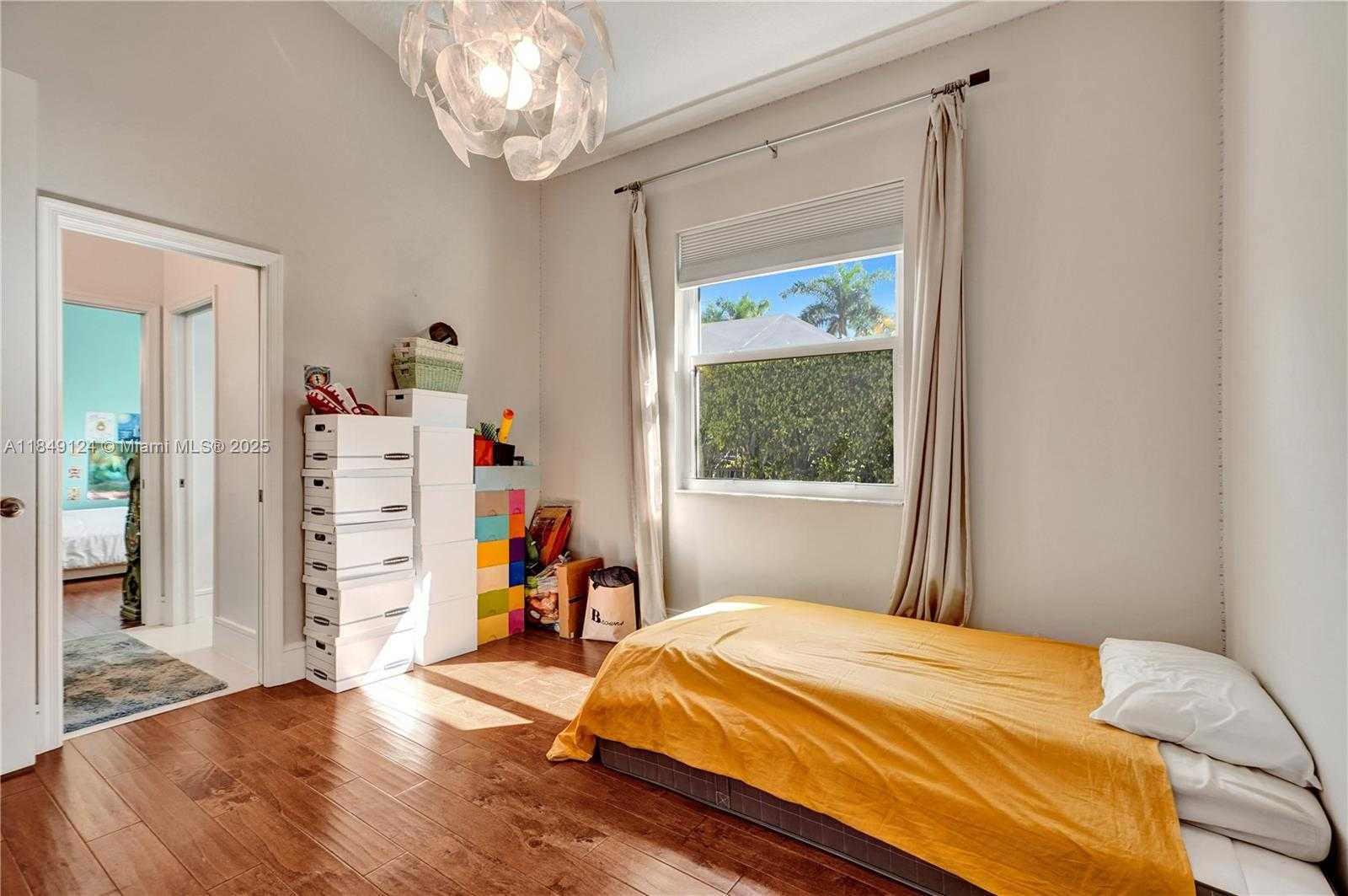 Small Image of 394 MALLARD LN, Weston Number 51