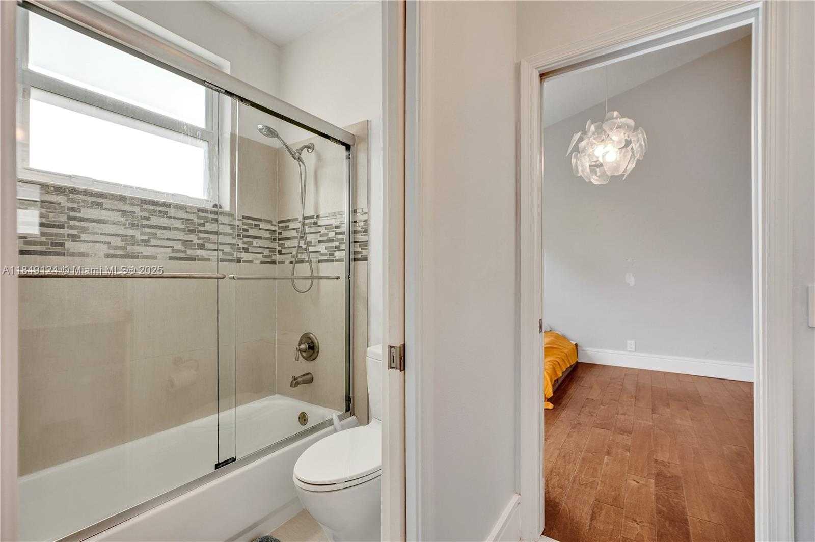 Small Image of 394 MALLARD LN, Weston Number 54