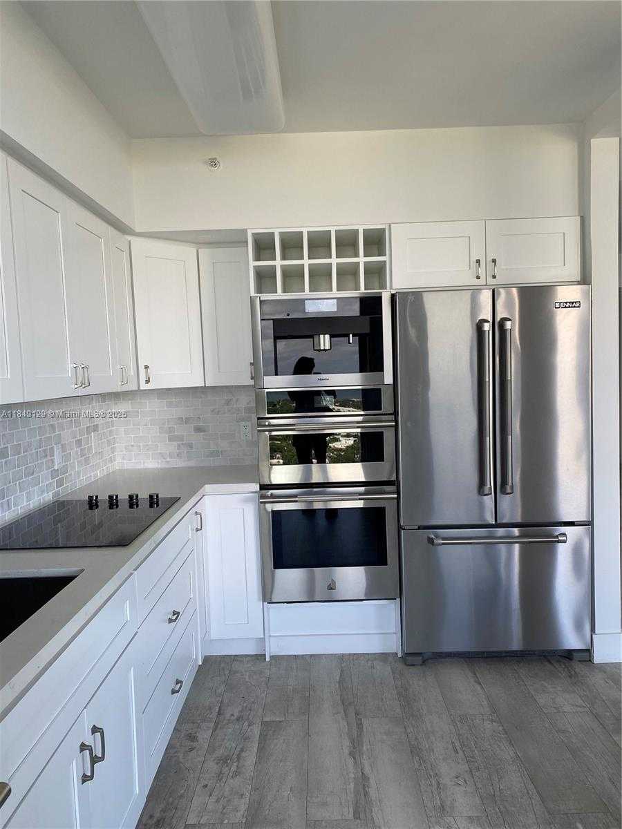 Small Image of 4779 COLLINS AVE #3606, Miami Beach Number 7