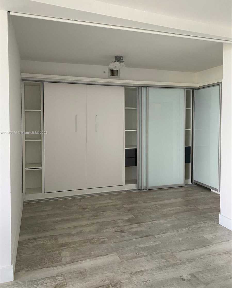 Small Image of 4779 COLLINS AVE #3606, Miami Beach Number 9