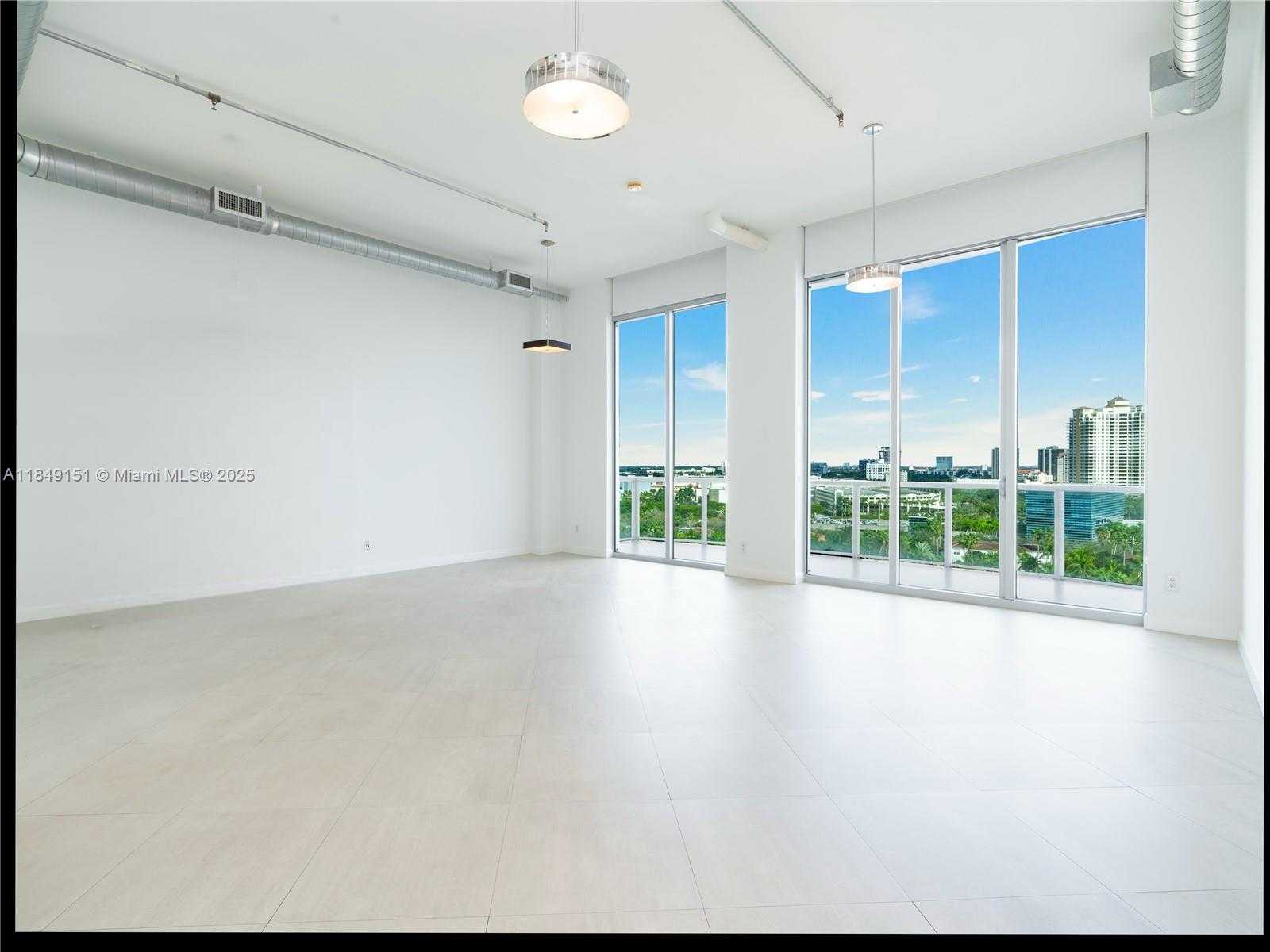 Small Image of 3029 NORTH EAST 188TH ST #PH1109, Aventura Number 4