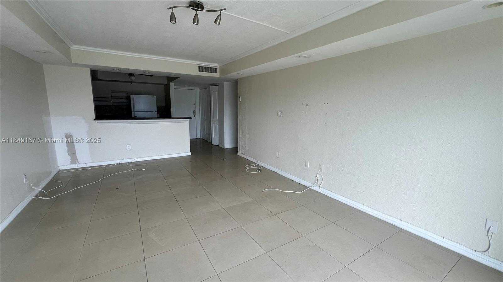 Small Image of 486 NORTH WEST 165TH ST RD #B-606, Miami Number 9